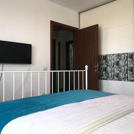 Pipera Lake View By Acme Rent บูคาเรสต์ ภายนอก รูปภาพ